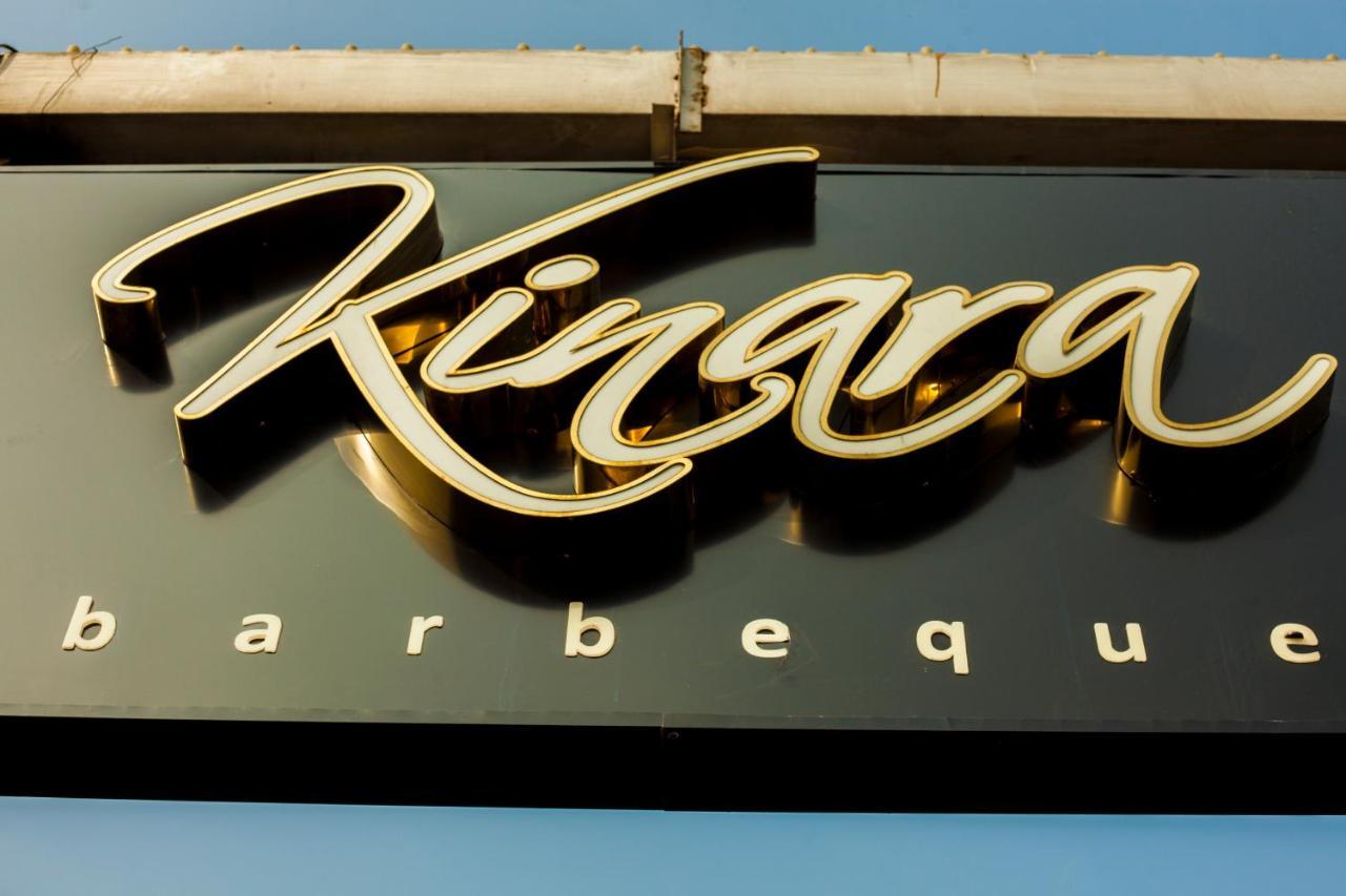Hotel Akbars Kinara Gujrat Bagian luar foto