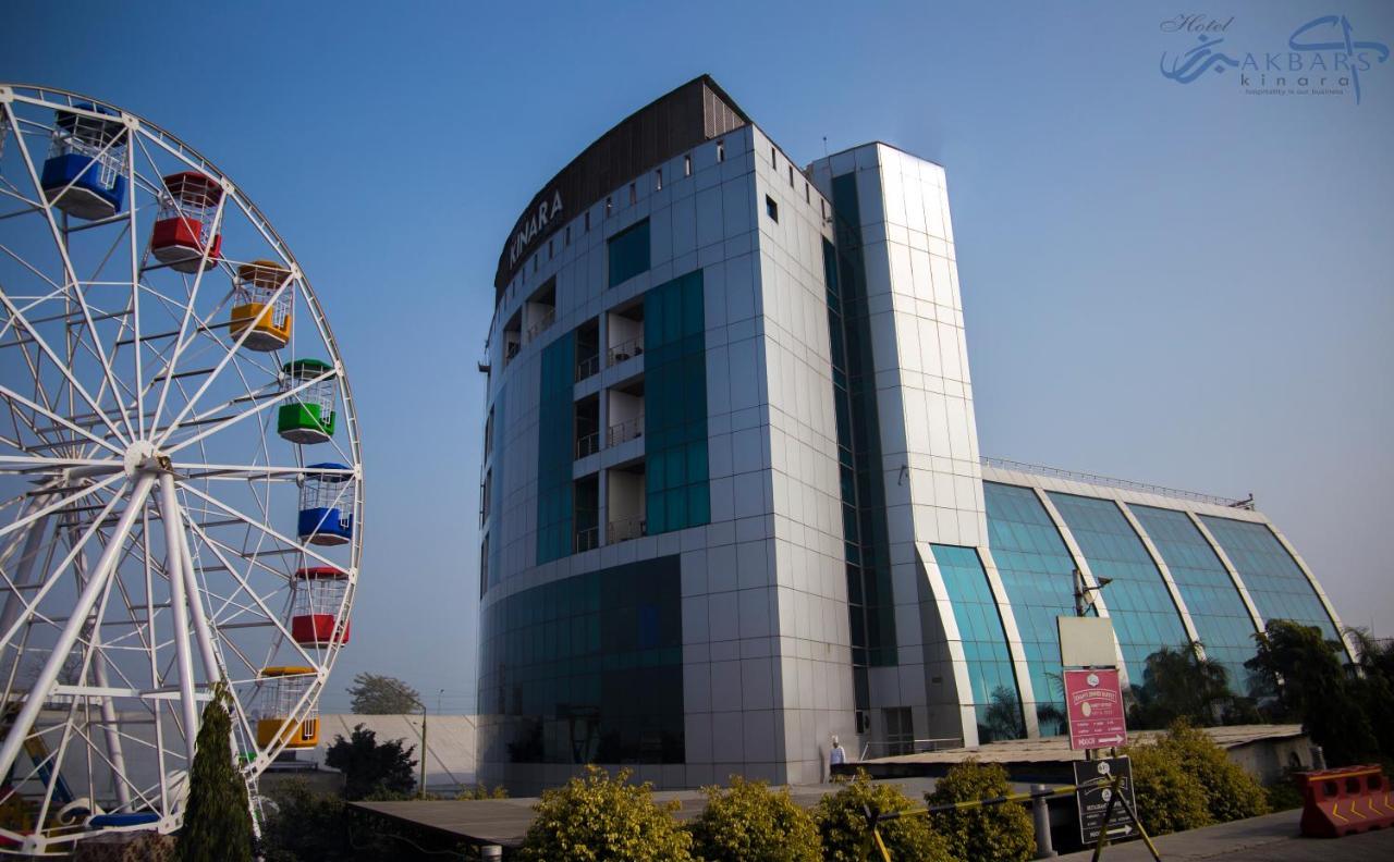 Hotel Akbars Kinara Gujrat Bagian luar foto