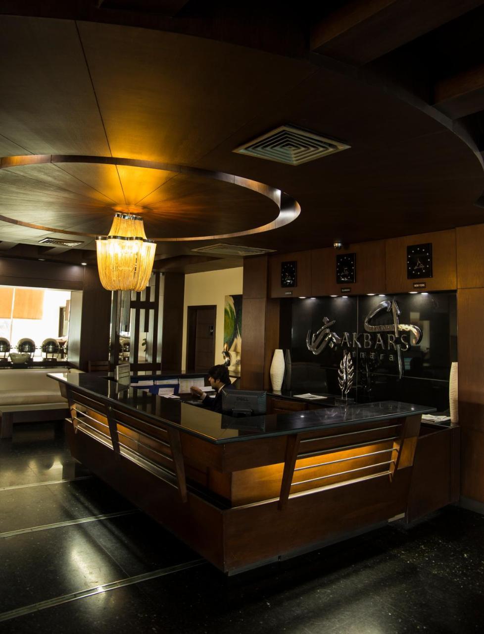 Hotel Akbars Kinara Gujrat Bagian luar foto