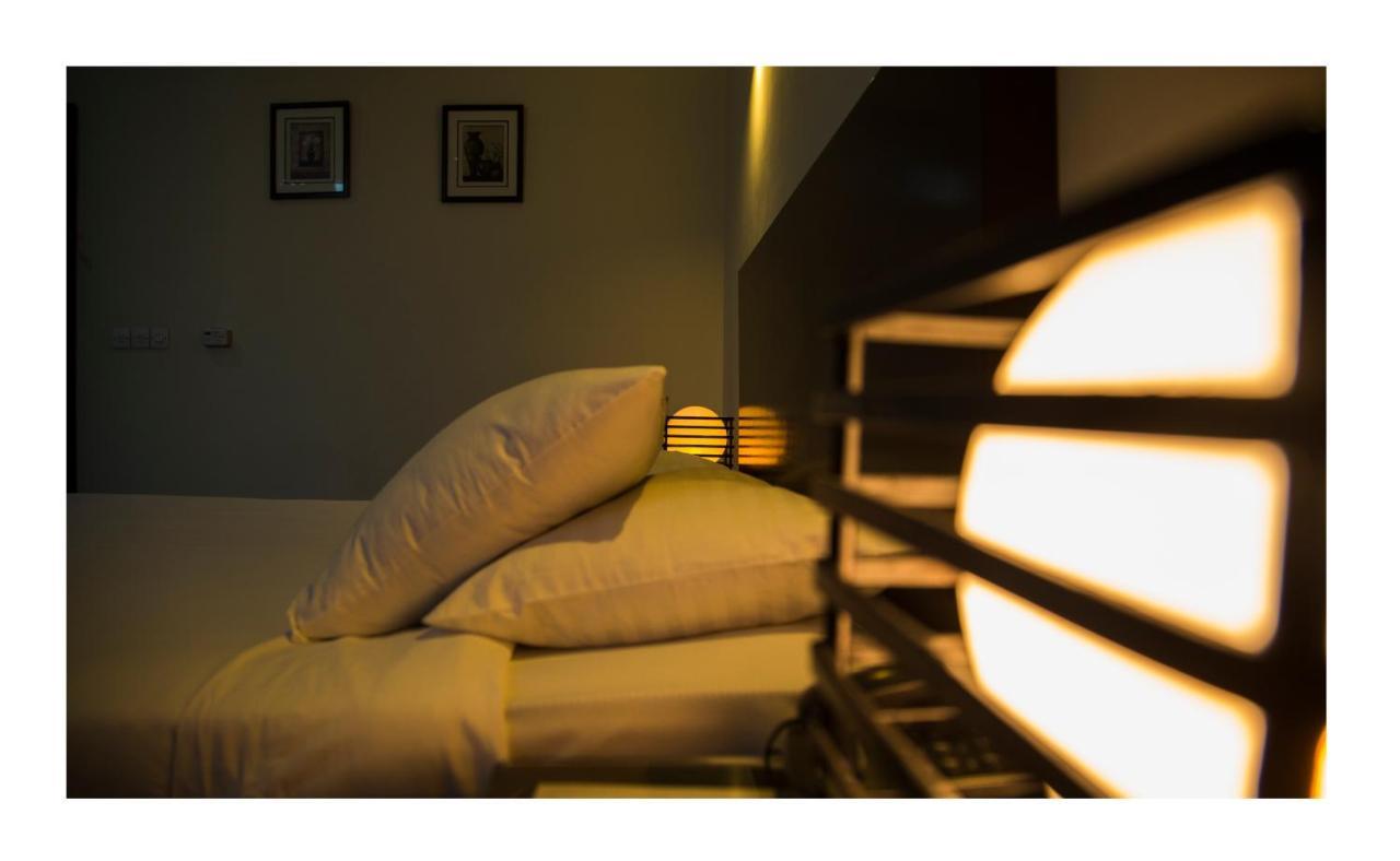 Hotel Akbars Kinara Gujrat Bagian luar foto