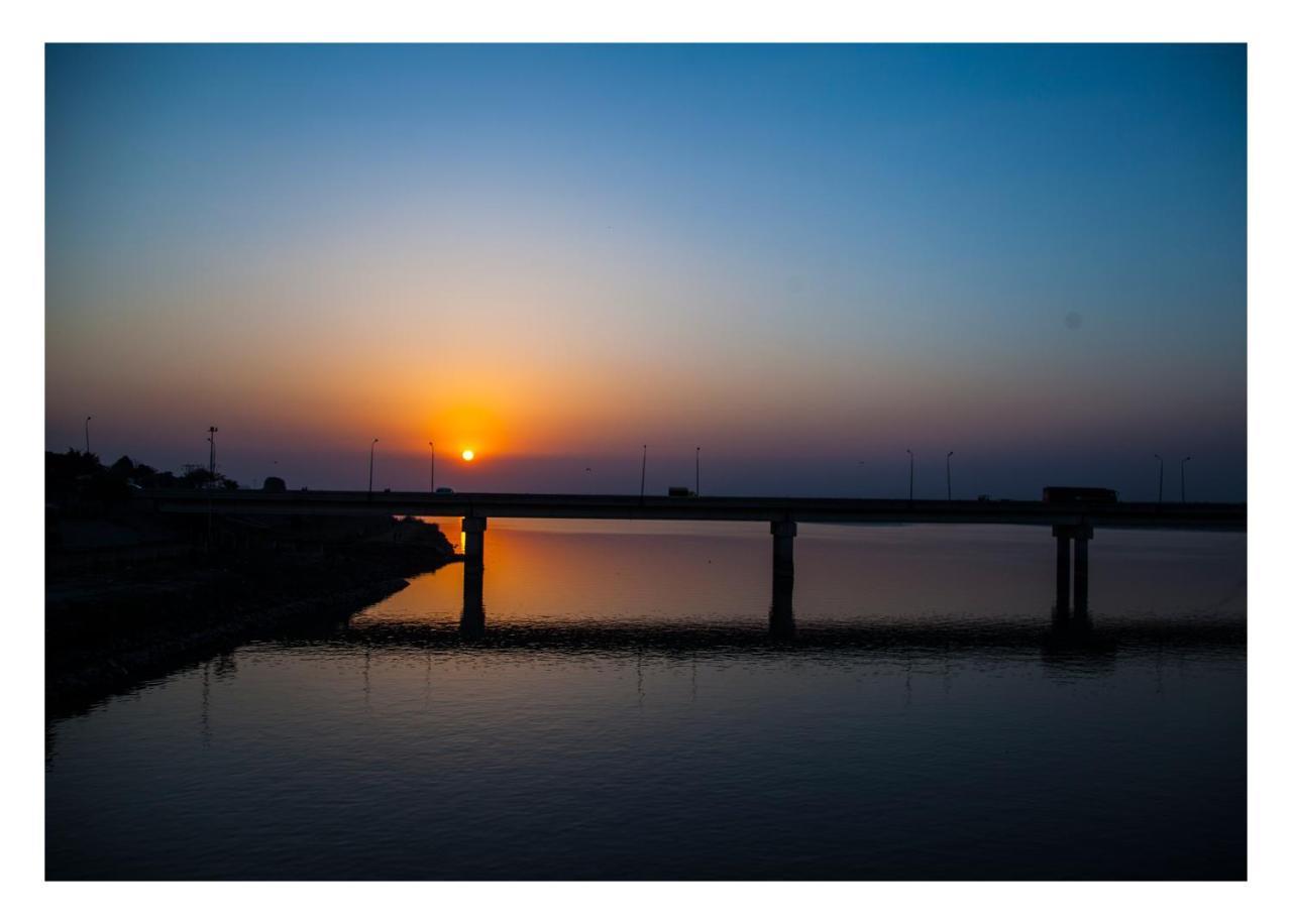 Hotel Akbars Kinara Gujrat Bagian luar foto